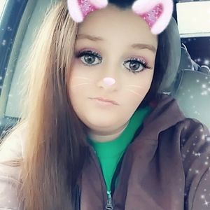 Meet your Posher, Lacey